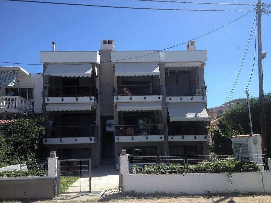 Two-Storey Beachfront Maisonette Toroni Luaran gambar